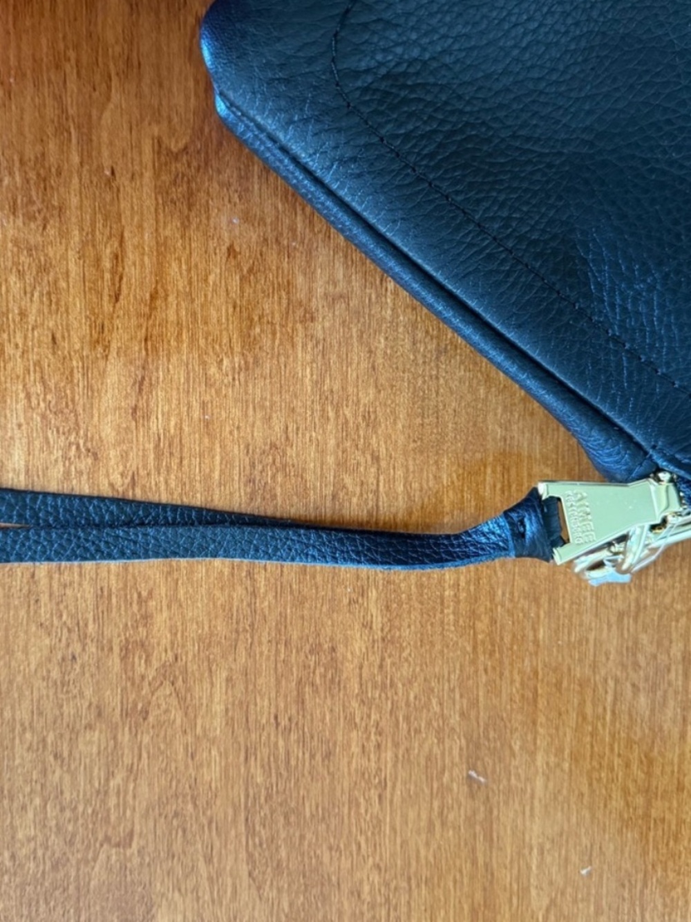 Aimee Kestenberg Madrid Double Zip Black Leather Gold Hardware Crossbody Bag NWT - Picture 7 of 15
